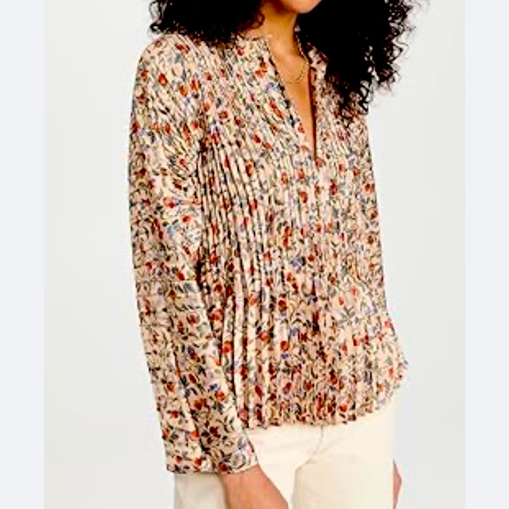Vince Pomegranate Pleated V-neck Blouse